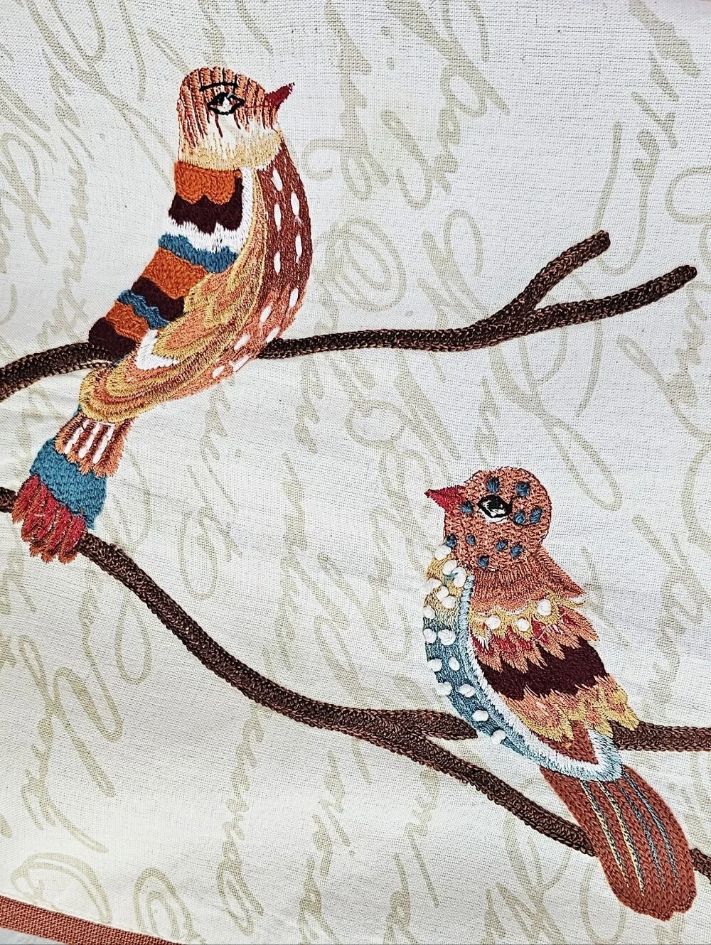 Pier 1 Imports Embroidered Bird Table Runner 13x48 Farmhouse Cottage Decor